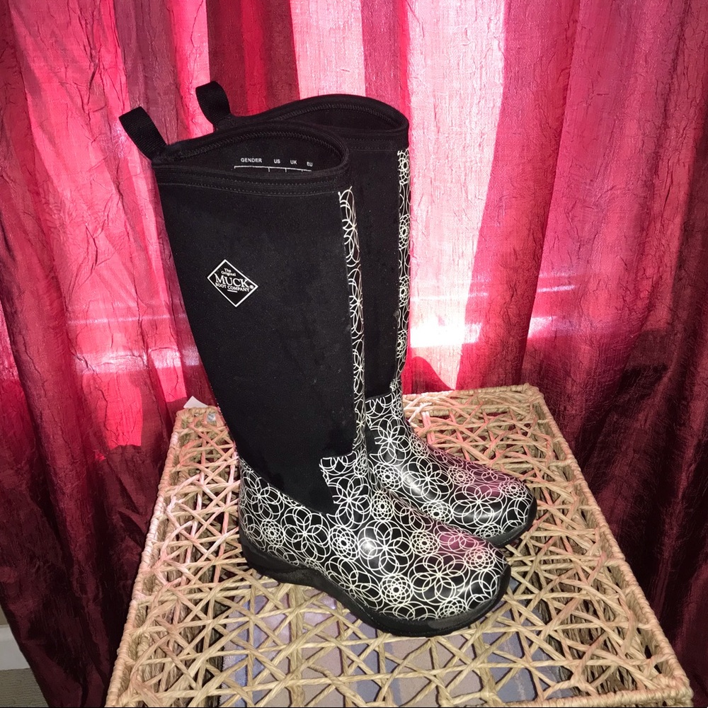 Muck Boot Women’s Arctic Weekend Mid Snow Black White Swirl 6M